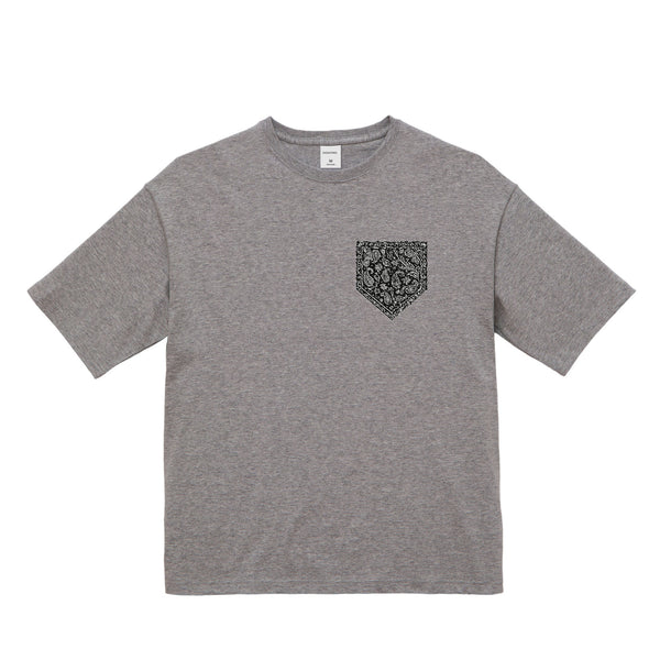 バンダナ柄プリントTシャツ