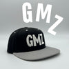 【後藤武敏コラボ】GMZ フラットバイザー スナップバックキャップ