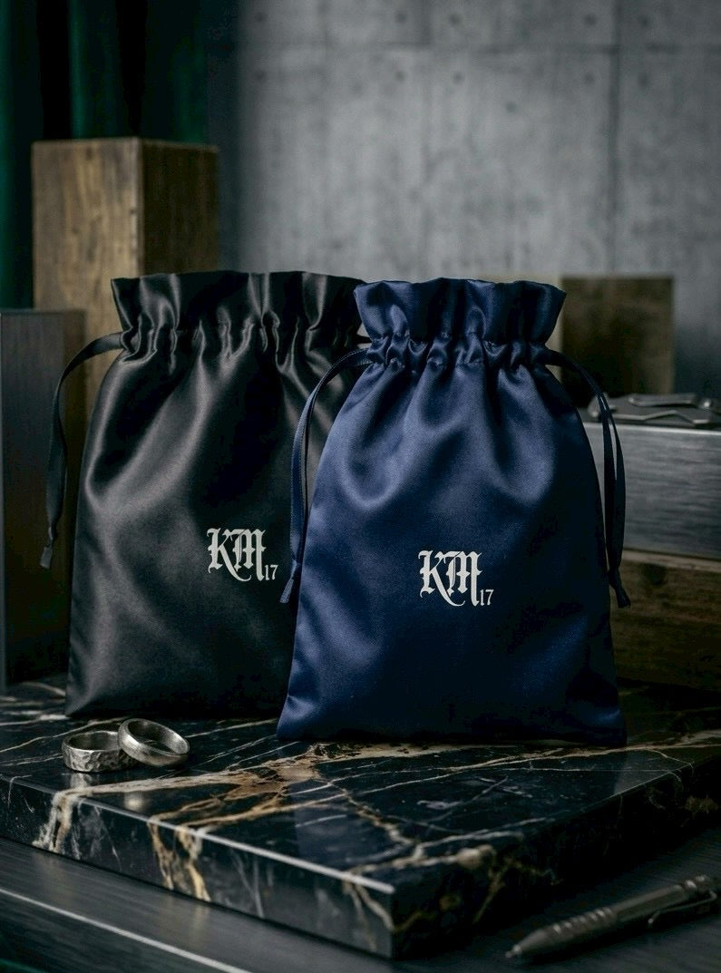 【予約商品】三嶋一輝KM17 サテンポリ巾着