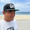 【後藤武敏コラボ】GMZ フラットバイザー スナップバックキャップ